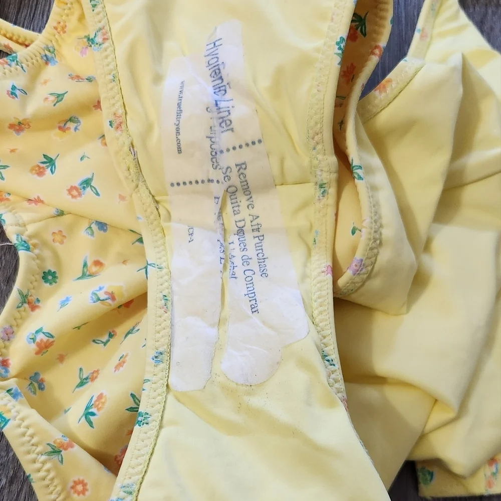 New!Frankie's Bikinis‎ x Pamela Anderson Collab One Piece Swimsuit